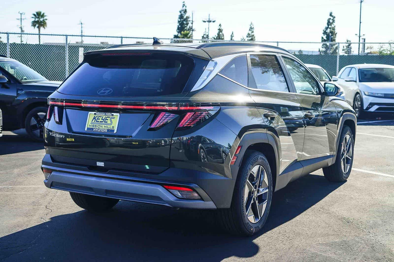 Thumbnail: 2026 Hyundai Tucson - 4