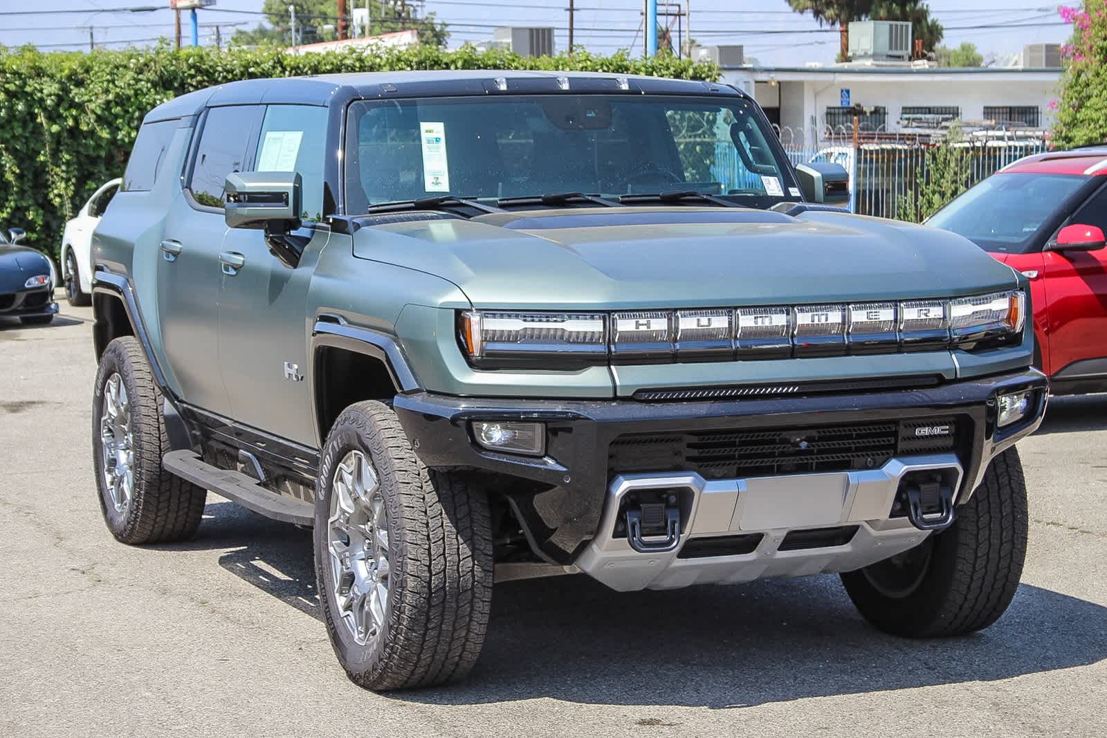 Thumbnail: 2024 GMC Hummer EV - 3