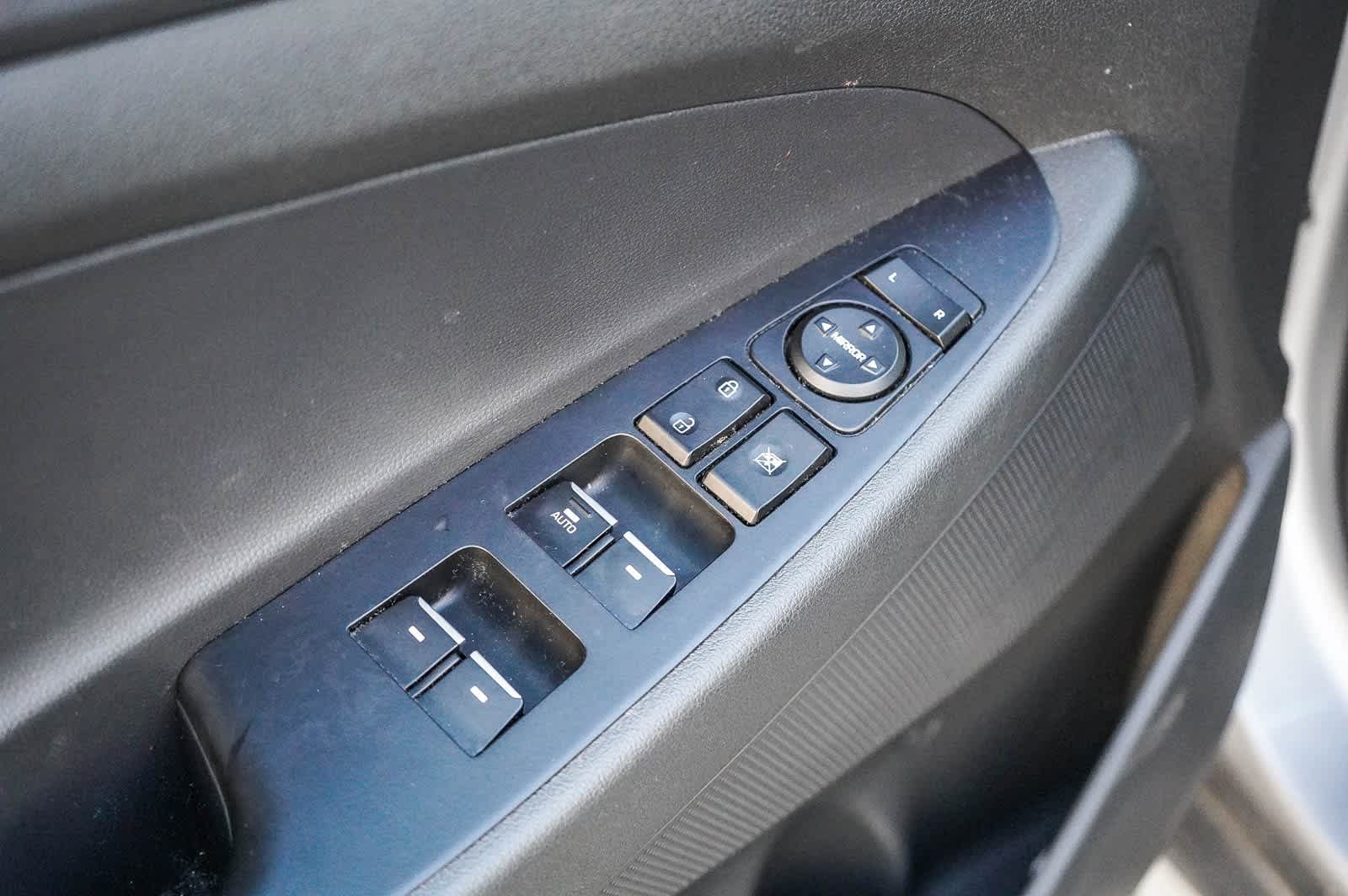 Thumbnail: 2020 Hyundai Tucson - 13