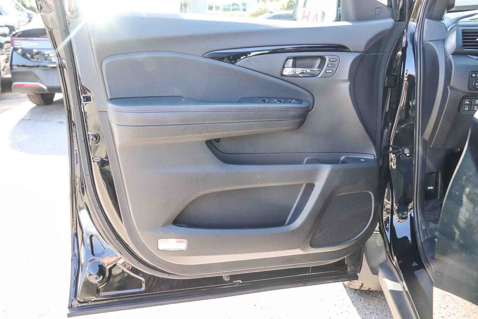 Thumbnail: 2024 Honda Ridgeline - 21