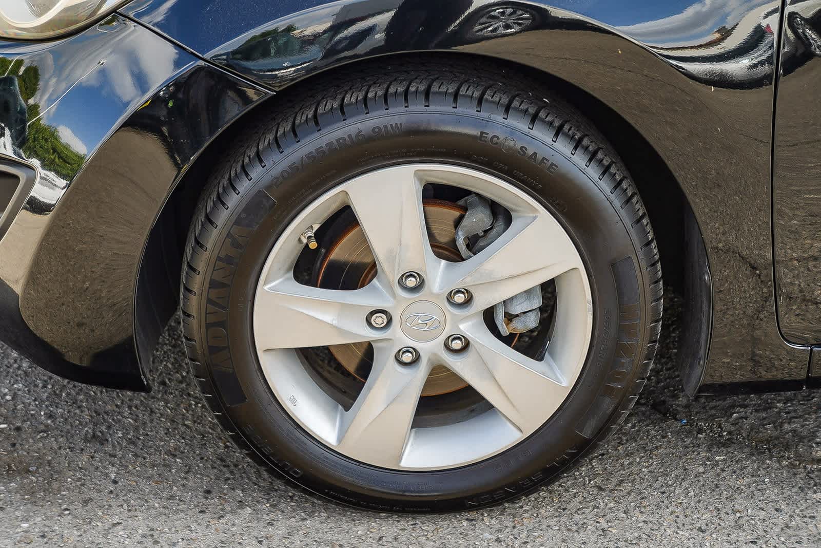 Thumbnail: 2011 Hyundai Elantra - 10