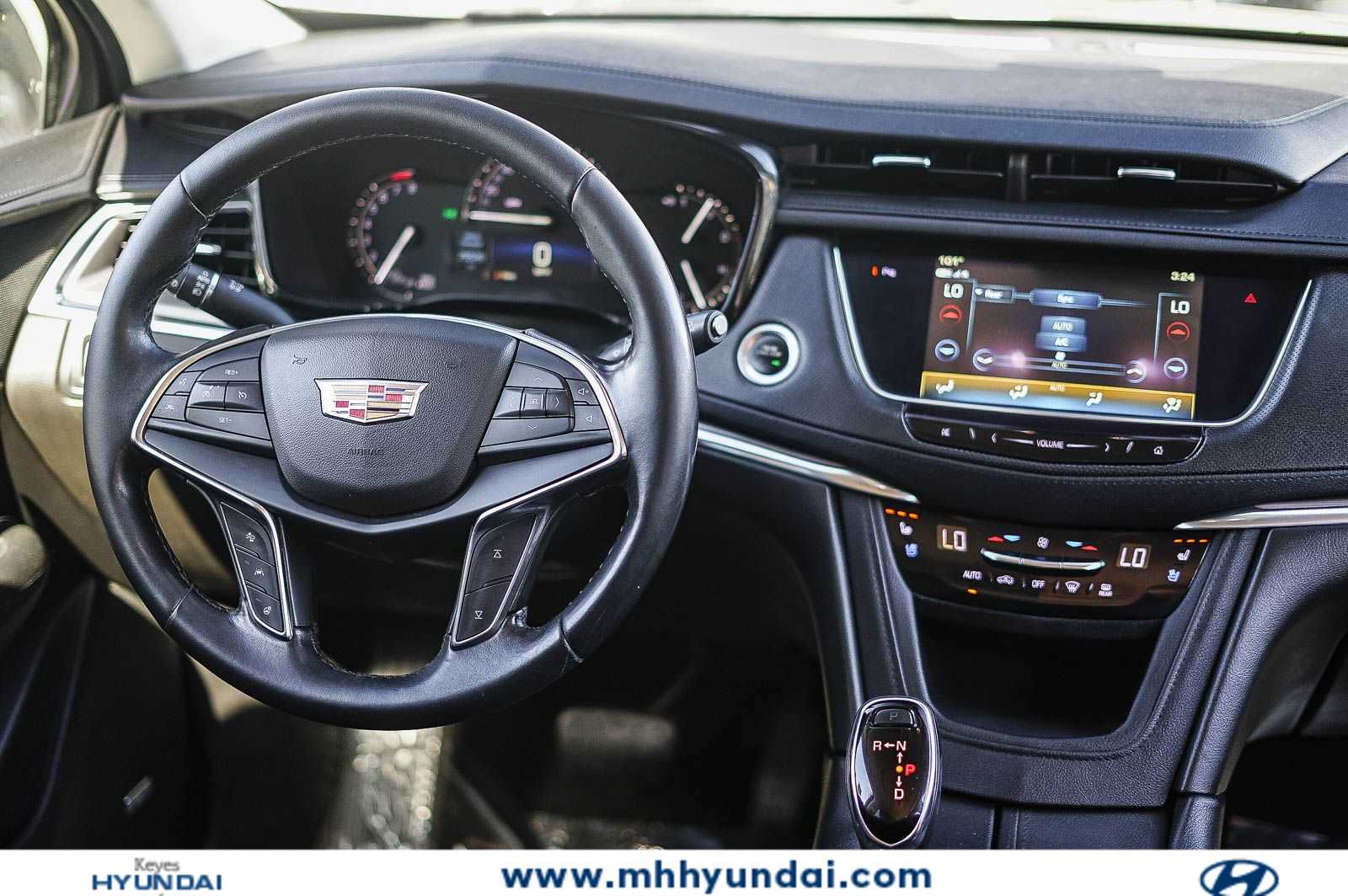 Thumbnail: 2019 Cadillac XT5 - 12