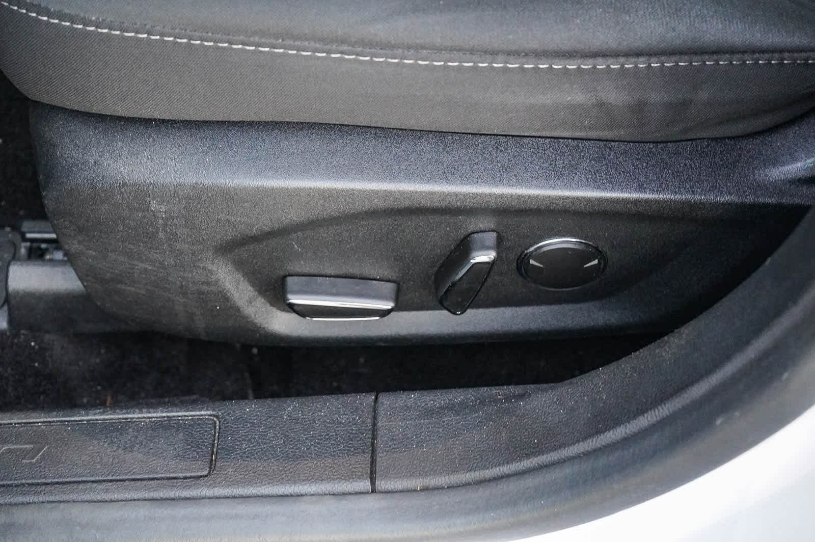 Thumbnail: 2020 Ford Fusion - 20