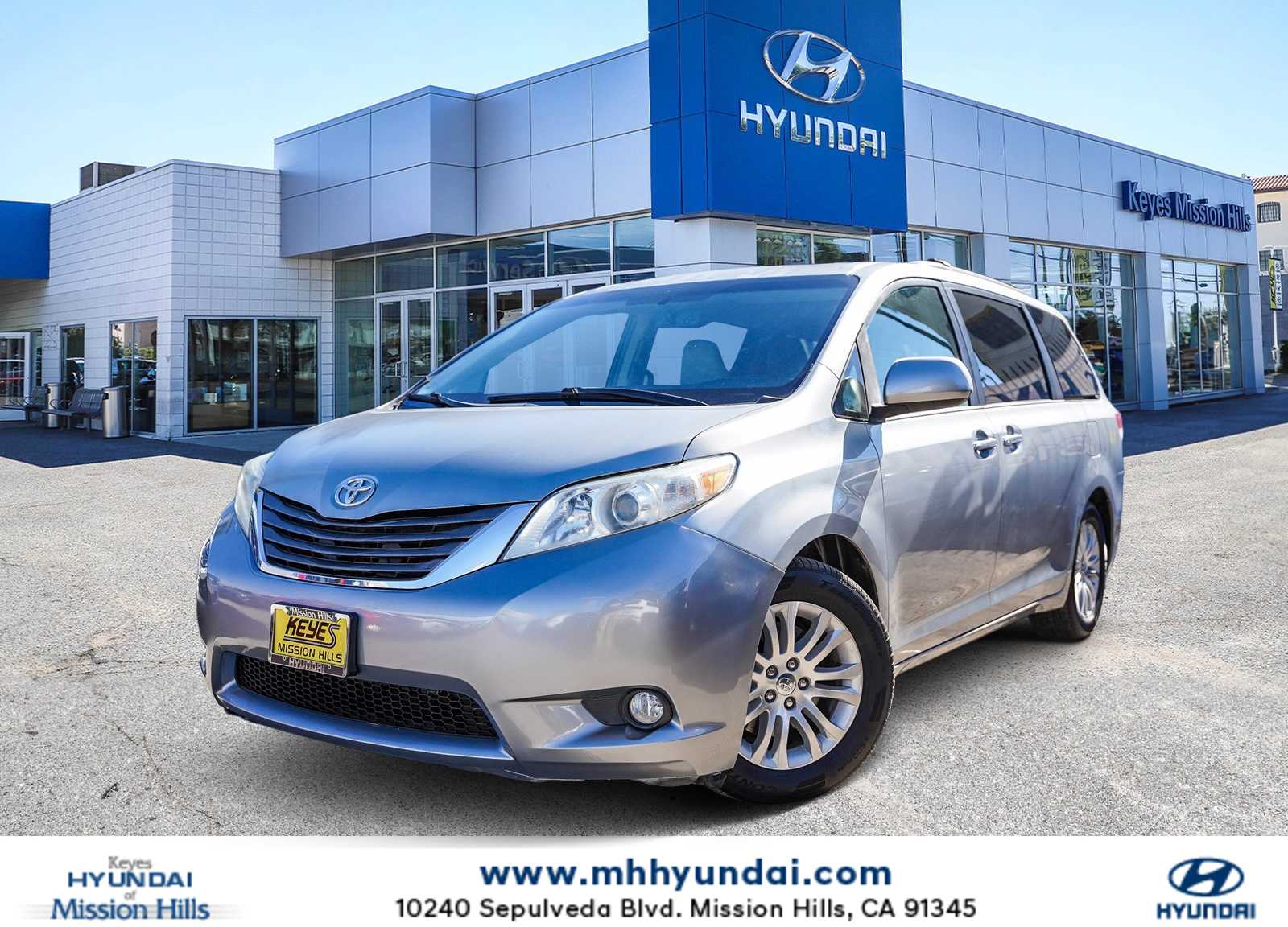 2013 Toyota Sienna XLE -
                  Mission Hills, CA