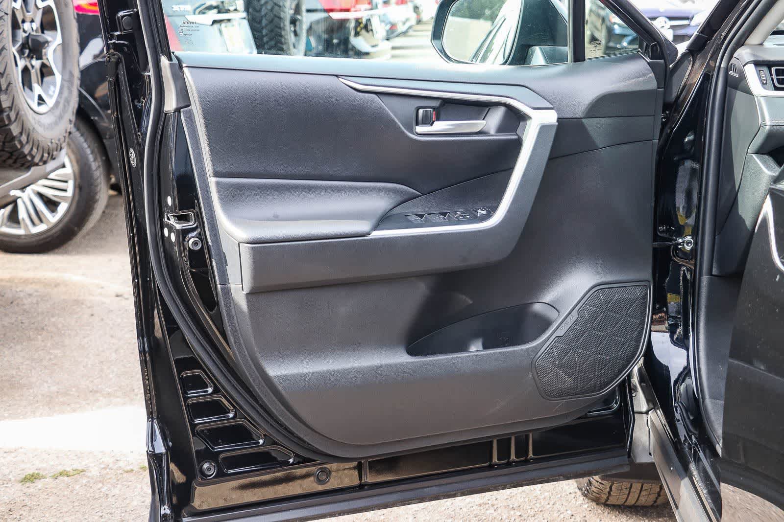 Thumbnail: 2024 Toyota RAV4 - 19