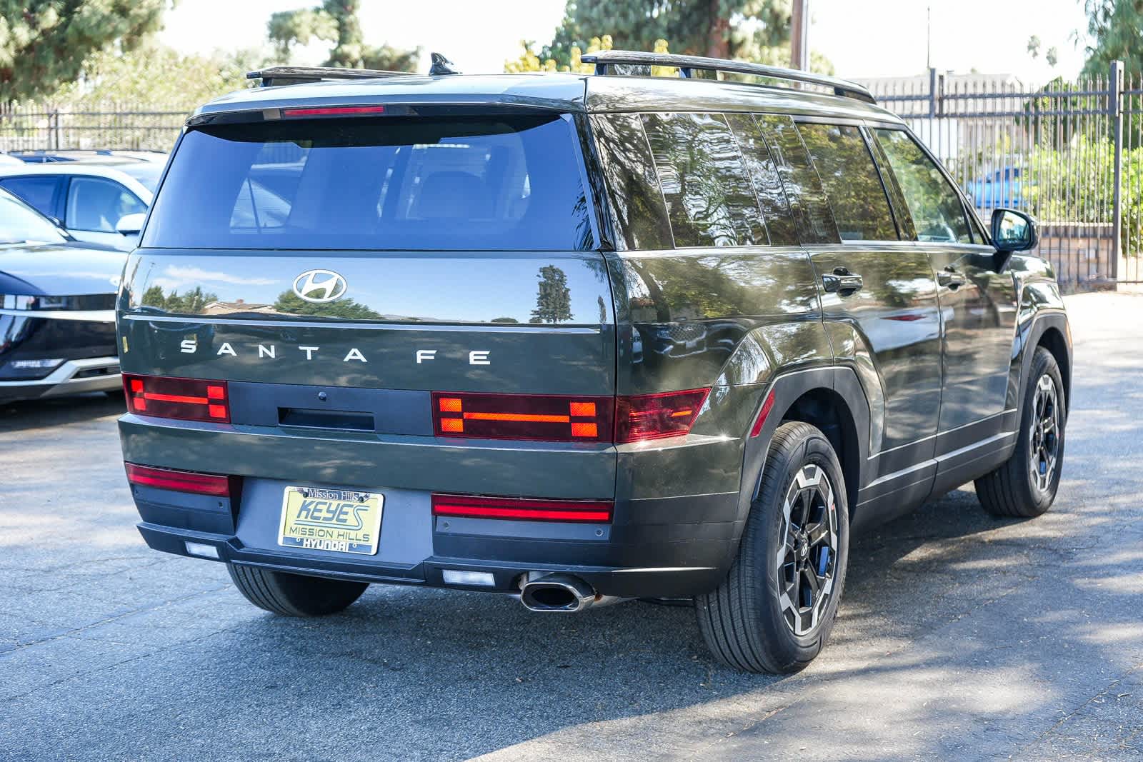 Thumbnail: 2025 Hyundai Santa Fe - 4