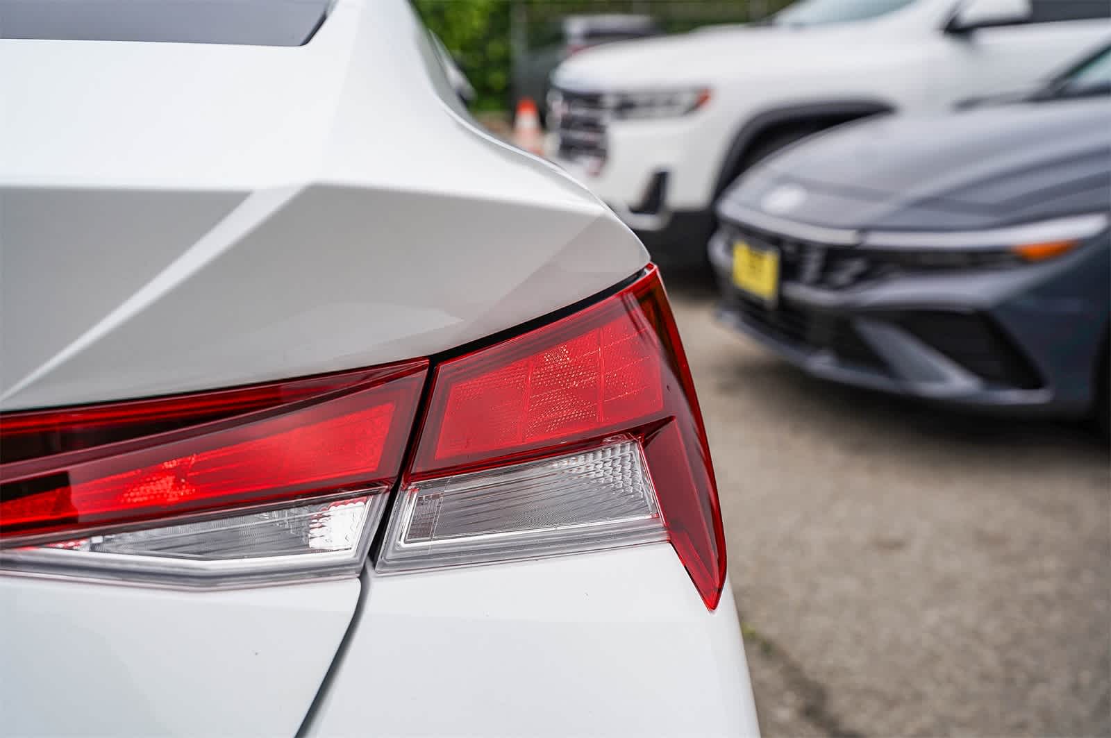 Thumbnail: 2025 Hyundai Elantra - 11