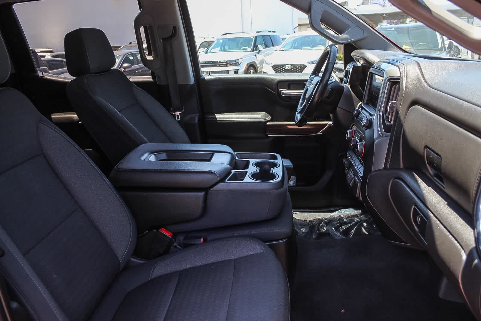 Thumbnail: 2020 Chevrolet Silverado 1500 - 13