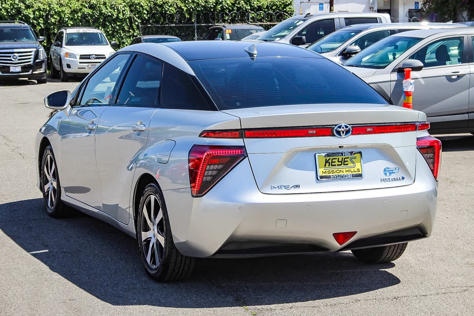 Thumbnail: 2019 Toyota Mirai - 6