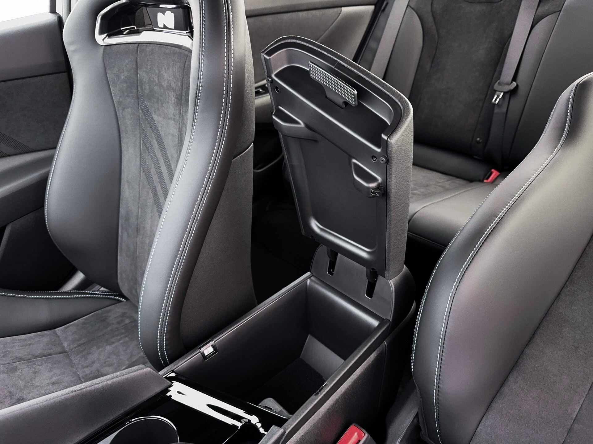 Thumbnail: 2026 Hyundai Elantra - 18