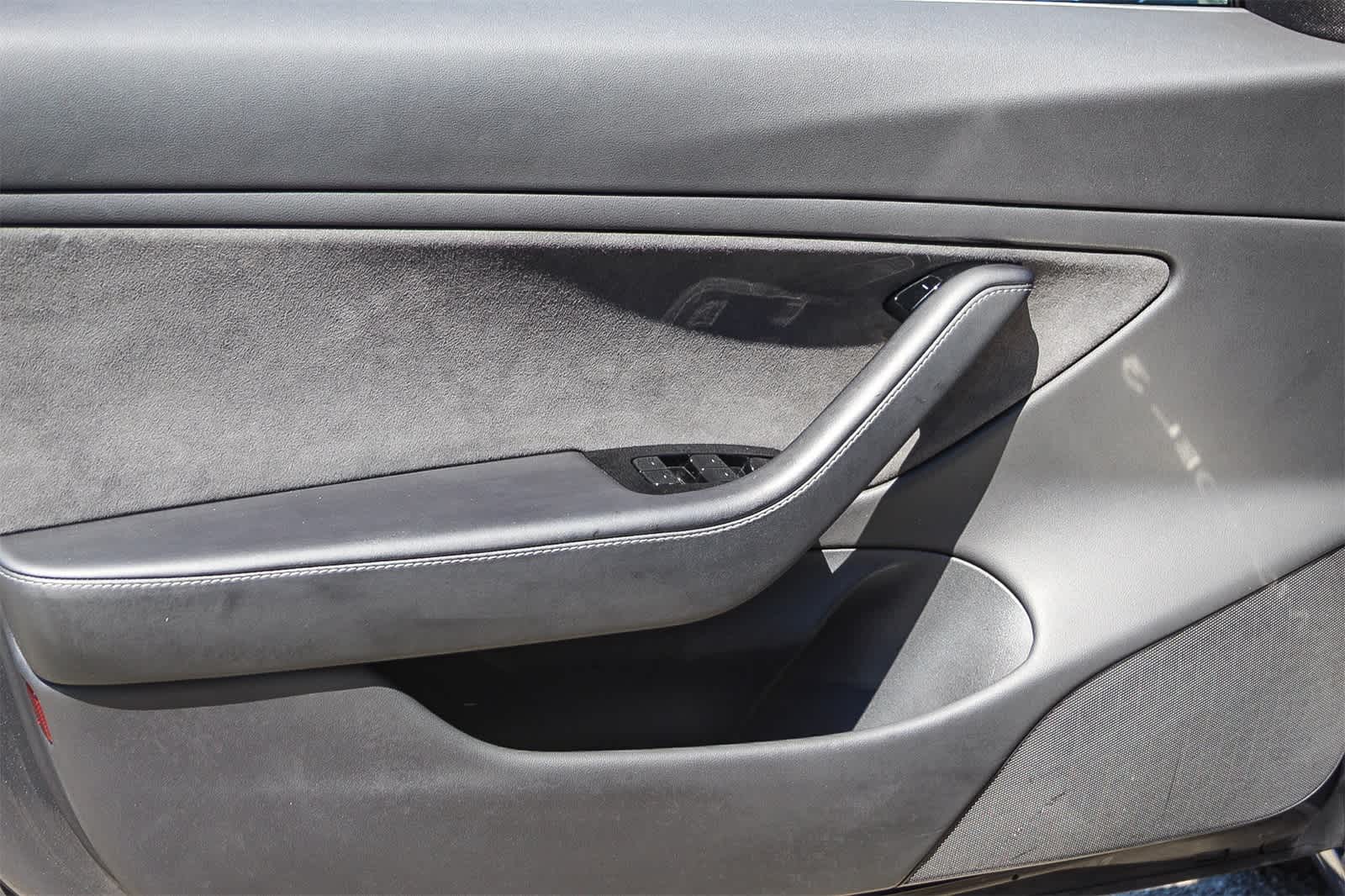 Thumbnail: 2019 Tesla Model 3 - 20