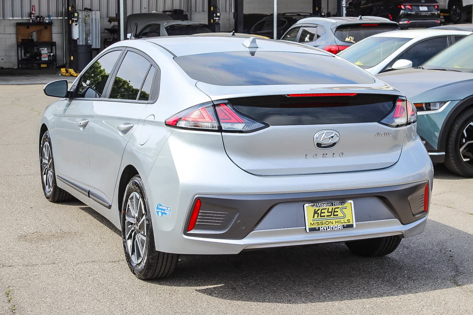 Thumbnail: 2021 Hyundai Ioniq - 6