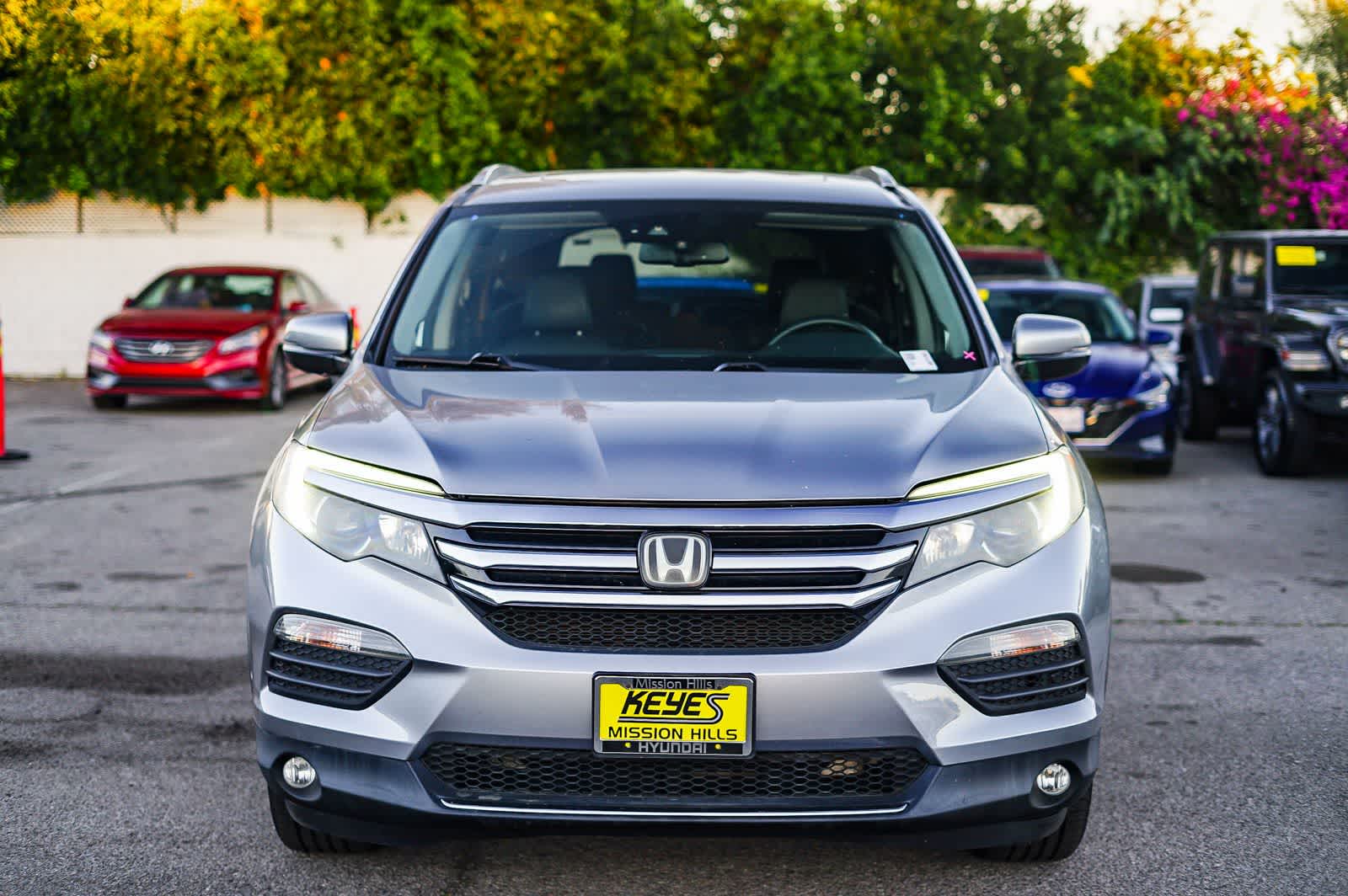 Thumbnail: 2017 Honda Pilot - 6