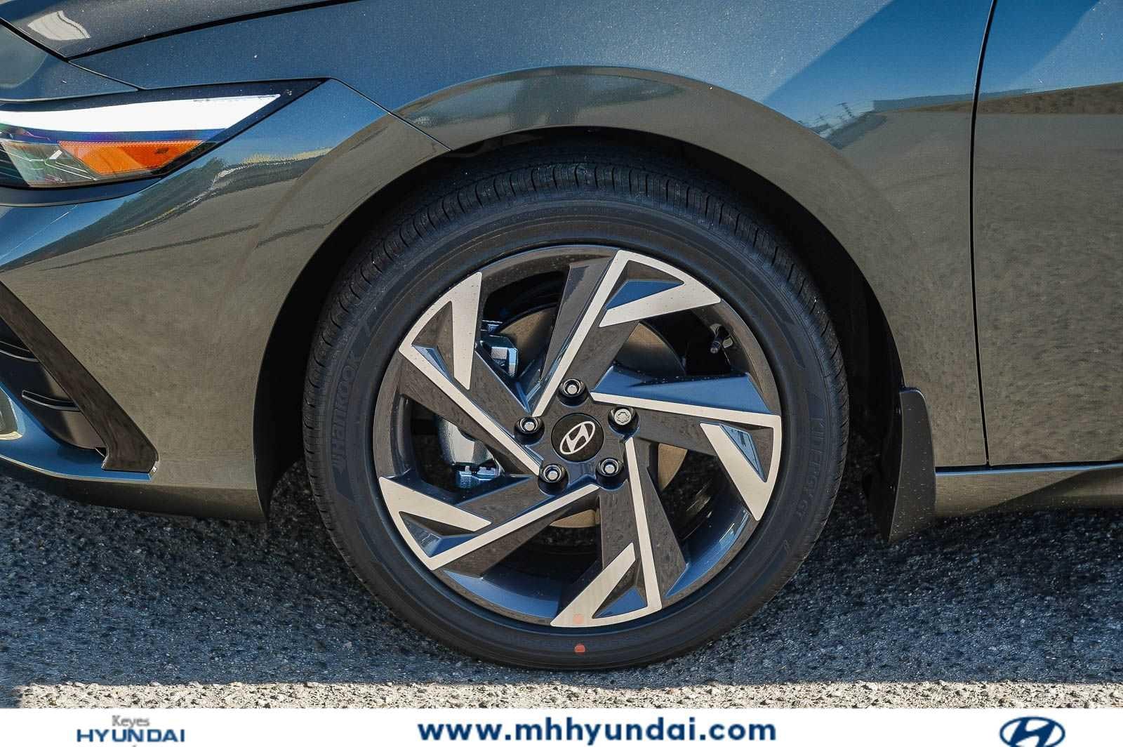 Thumbnail: 2026 Hyundai Elantra - 10
