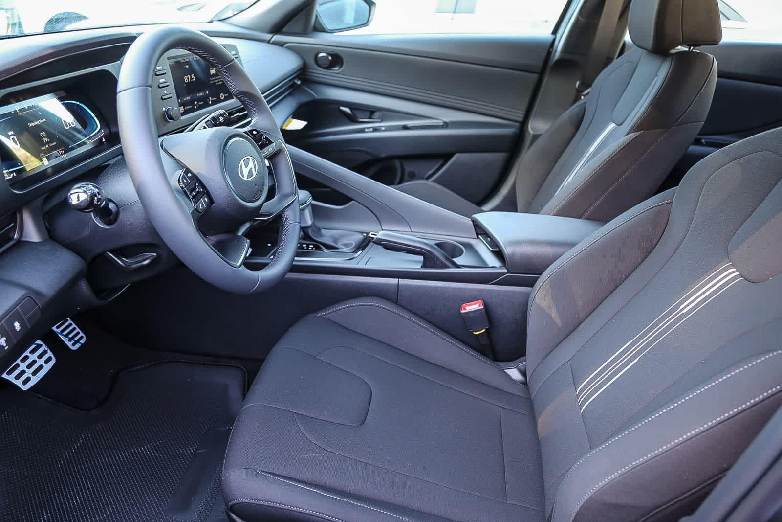 Thumbnail: 2026 Hyundai Elantra - 17