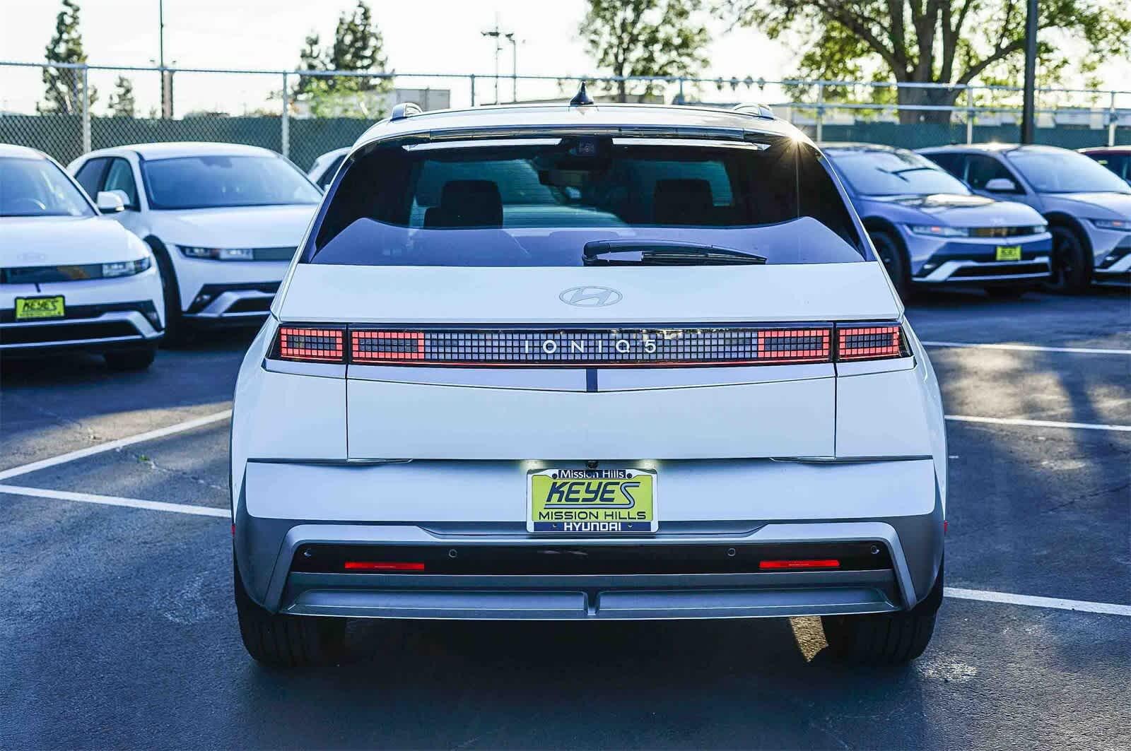 Thumbnail: 2026 Hyundai Ioniq 5 - 3