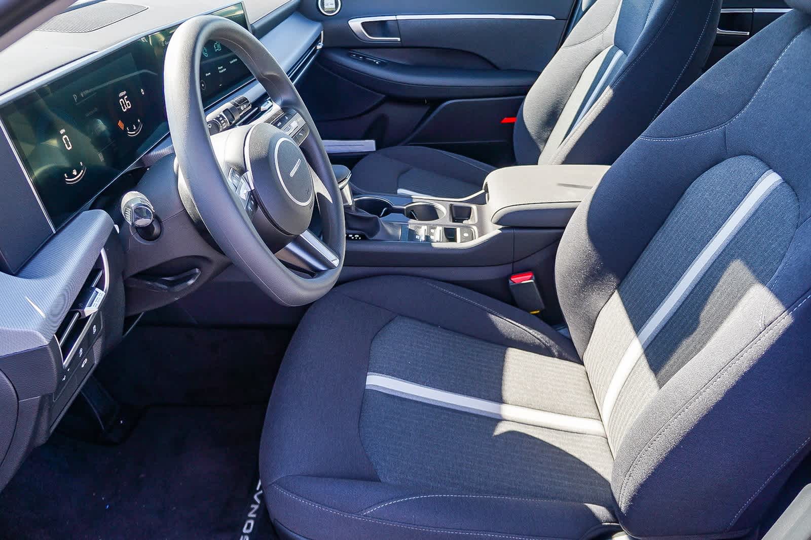 Thumbnail: 2025 Hyundai Sonata - 21