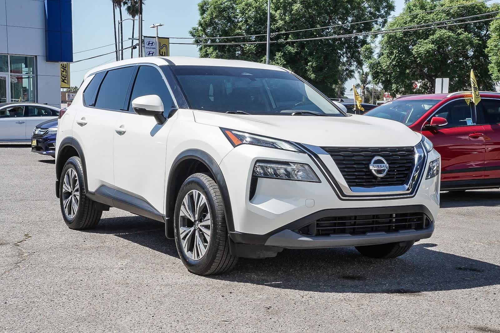 Thumbnail: 2021 Nissan Rogue - 3