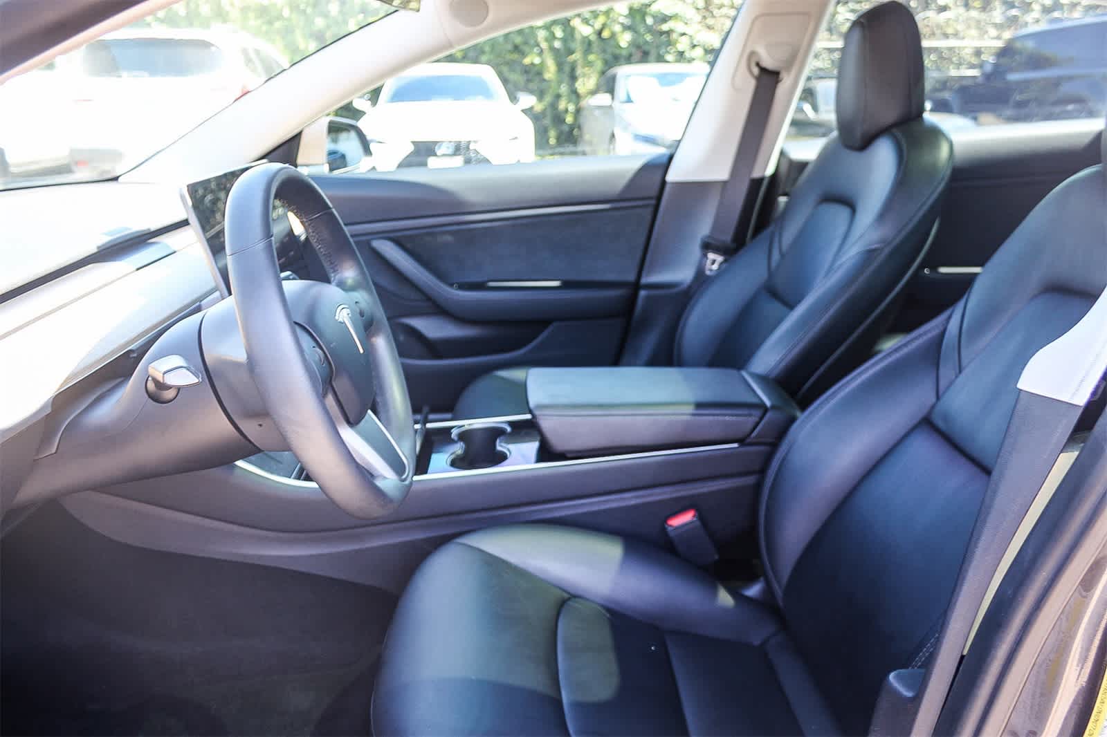 Thumbnail: 2019 Tesla Model 3 - 14