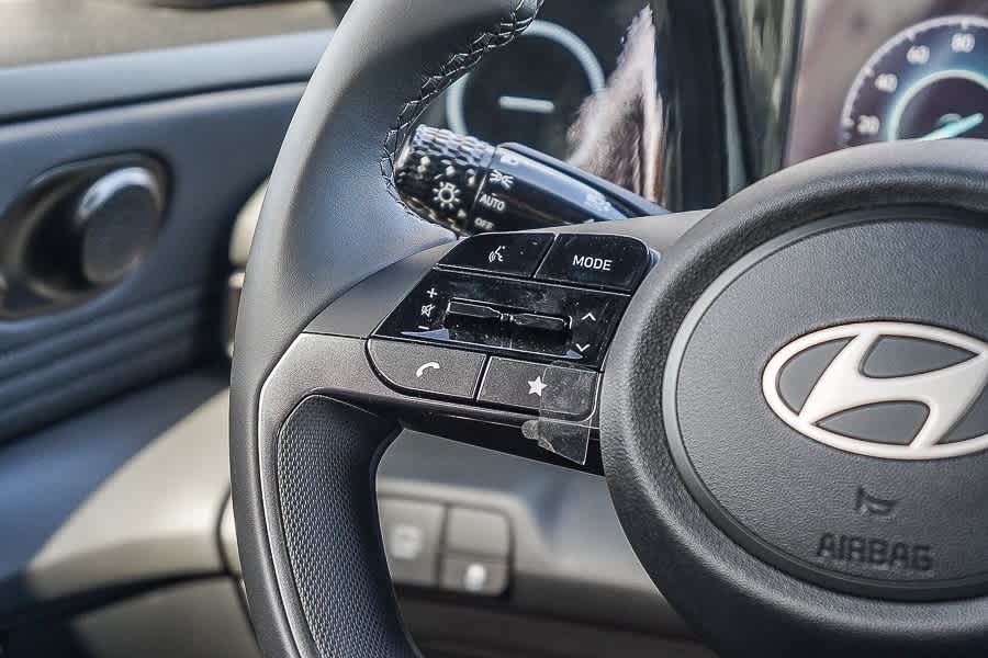 Thumbnail: 2025 Hyundai Elantra - 18