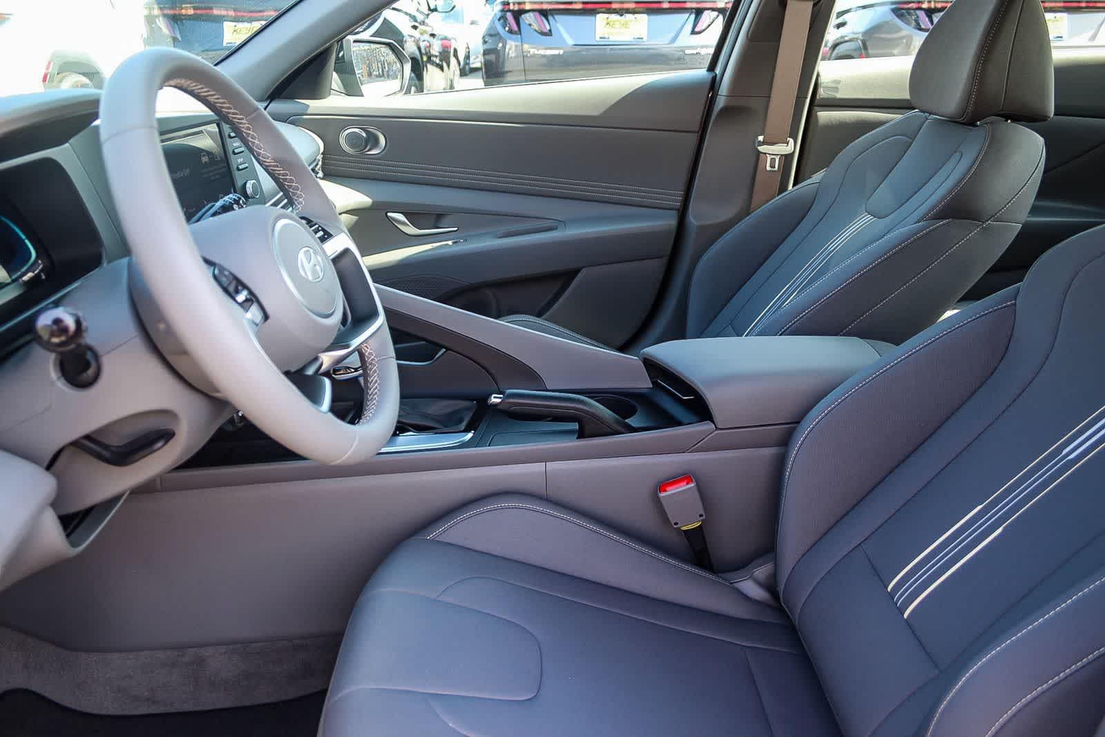 Thumbnail: 2025 Hyundai Elantra - 14