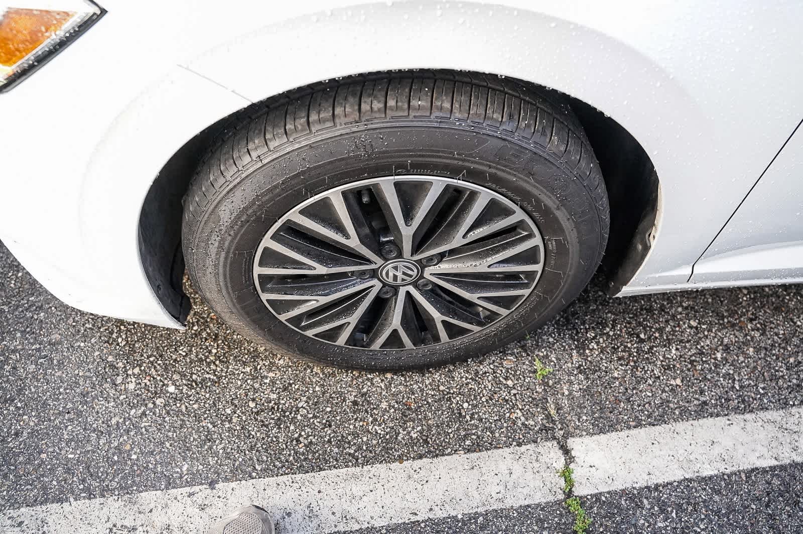 Thumbnail: 2021 Volkswagen Jetta - 5