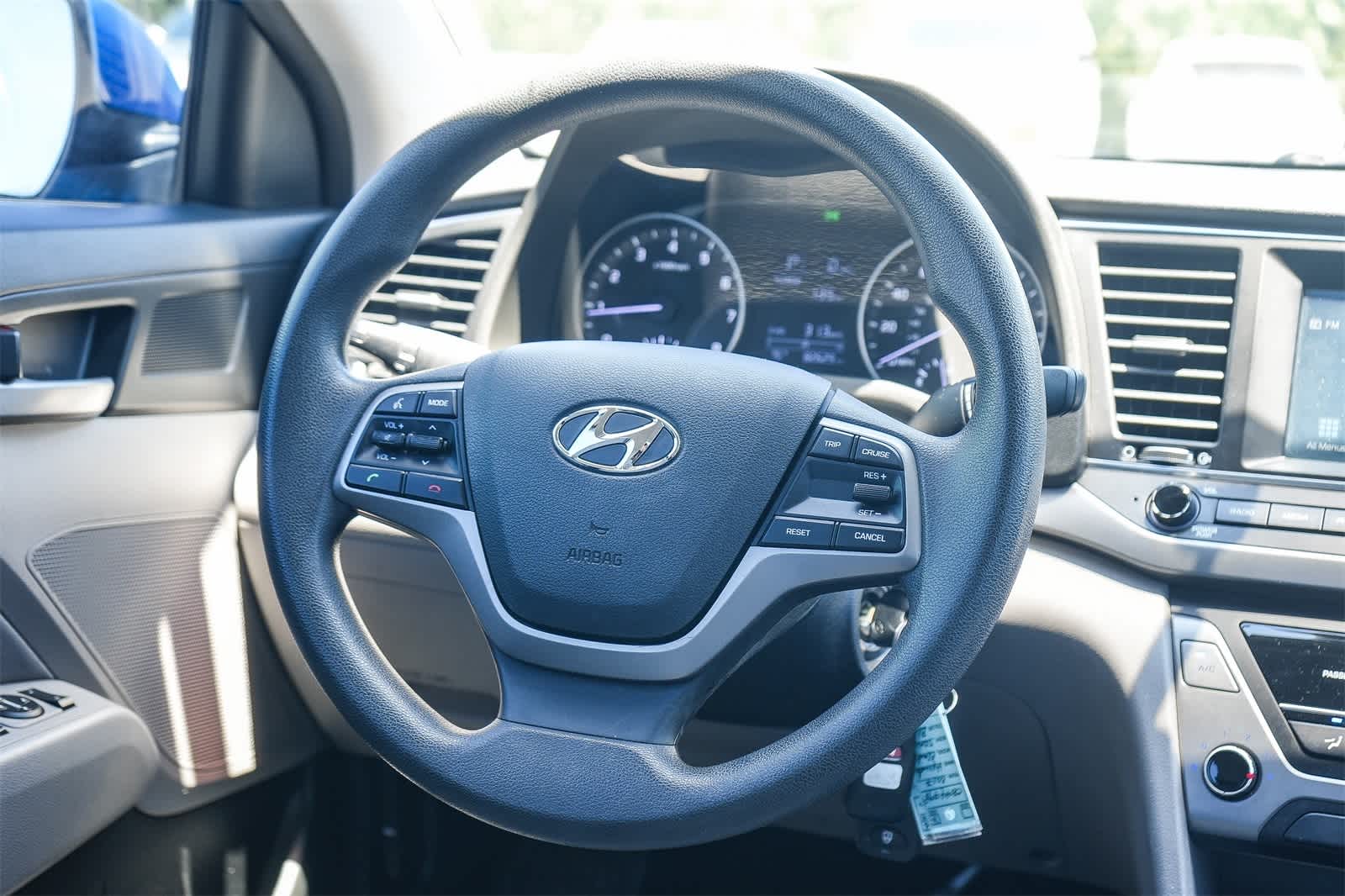 Thumbnail: 2017 Hyundai Elantra - 18