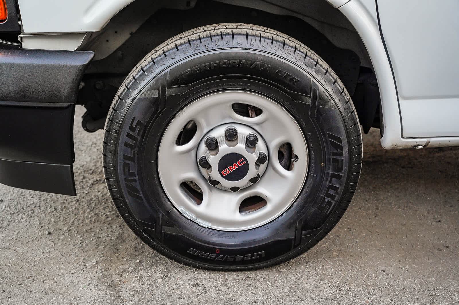 Thumbnail: 2022 GMC Savana - 4