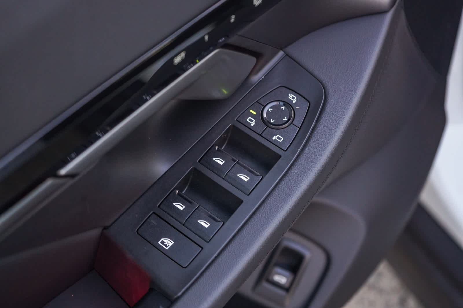 Thumbnail: 2024 BMW 5 Series - 20