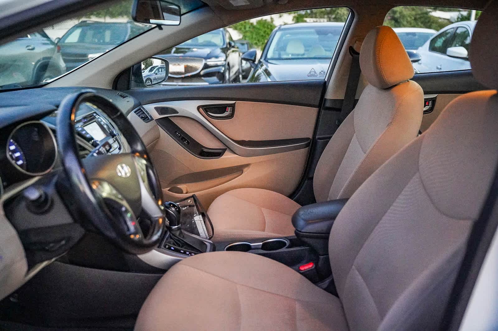 Thumbnail: 2016 Hyundai Elantra - 17