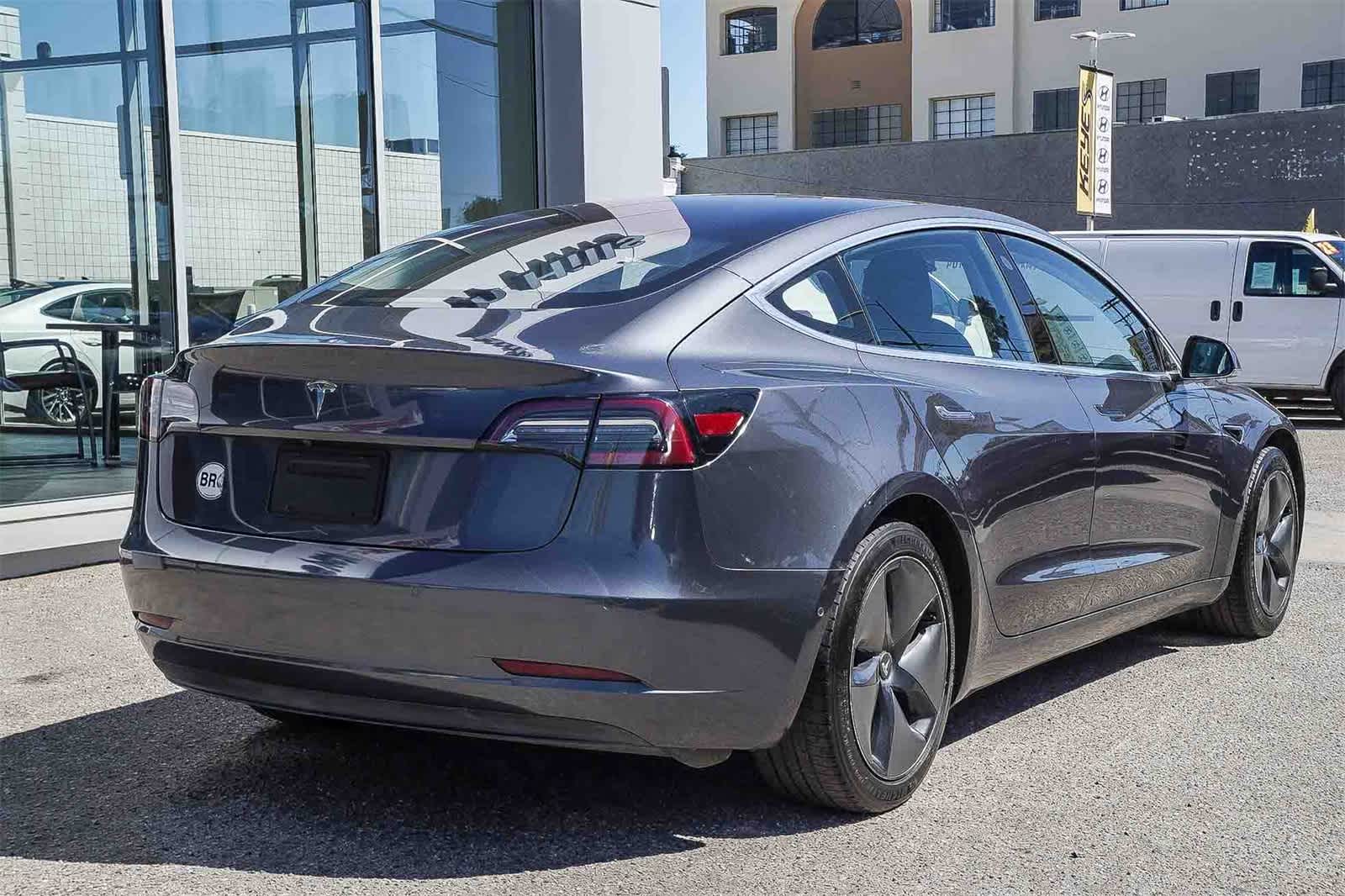 Thumbnail: 2018 Tesla Model 3 - 4