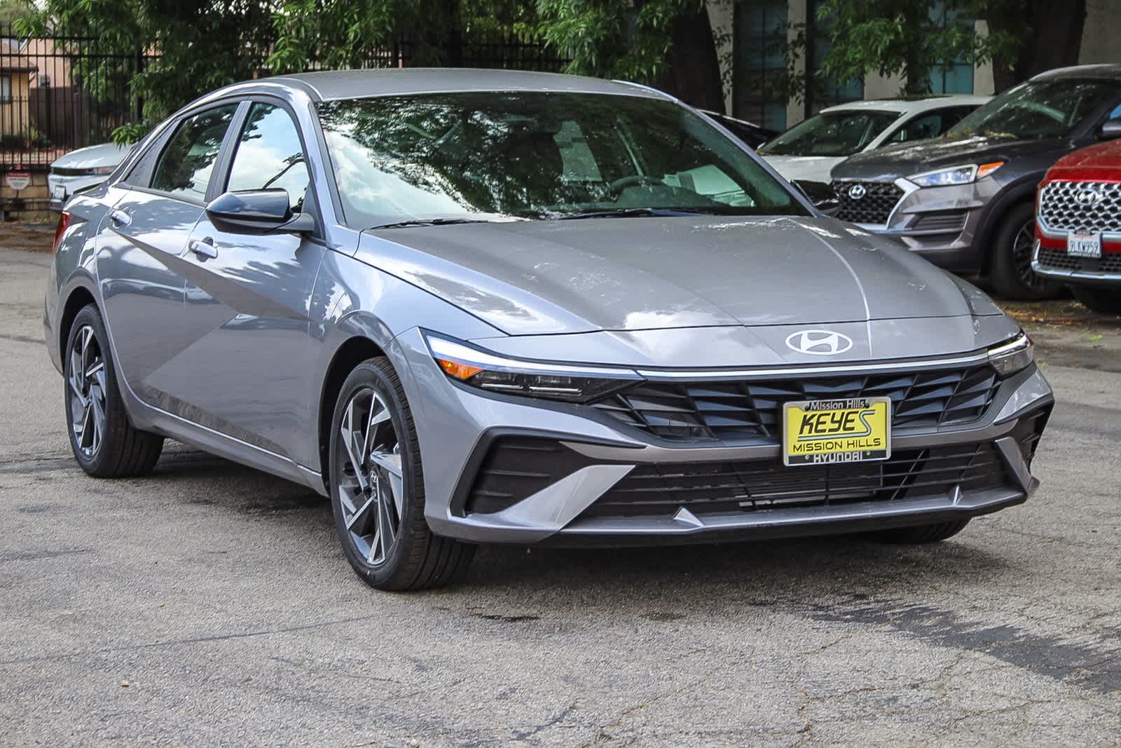 Thumbnail: 2025 Hyundai Elantra - 3