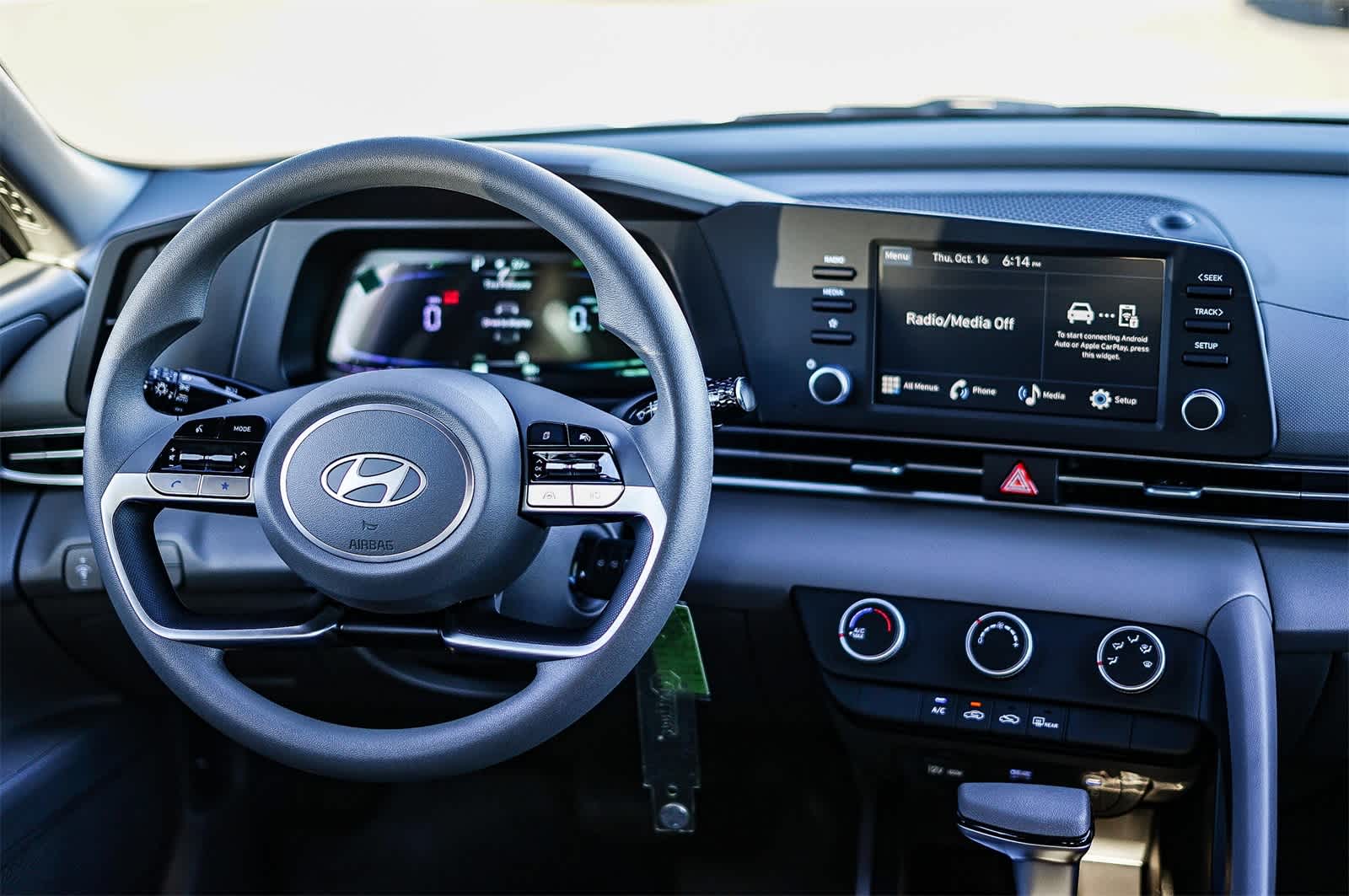 Thumbnail: 2025 Hyundai Elantra - 15