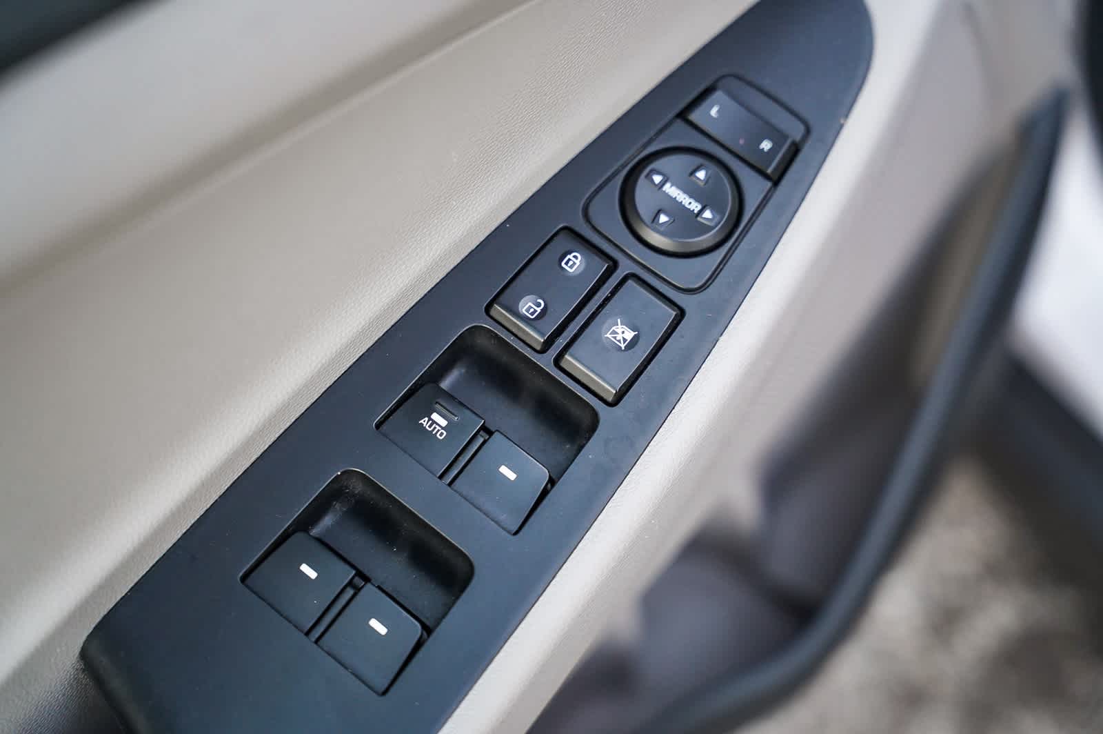 Thumbnail: 2016 Hyundai Tucson - 19