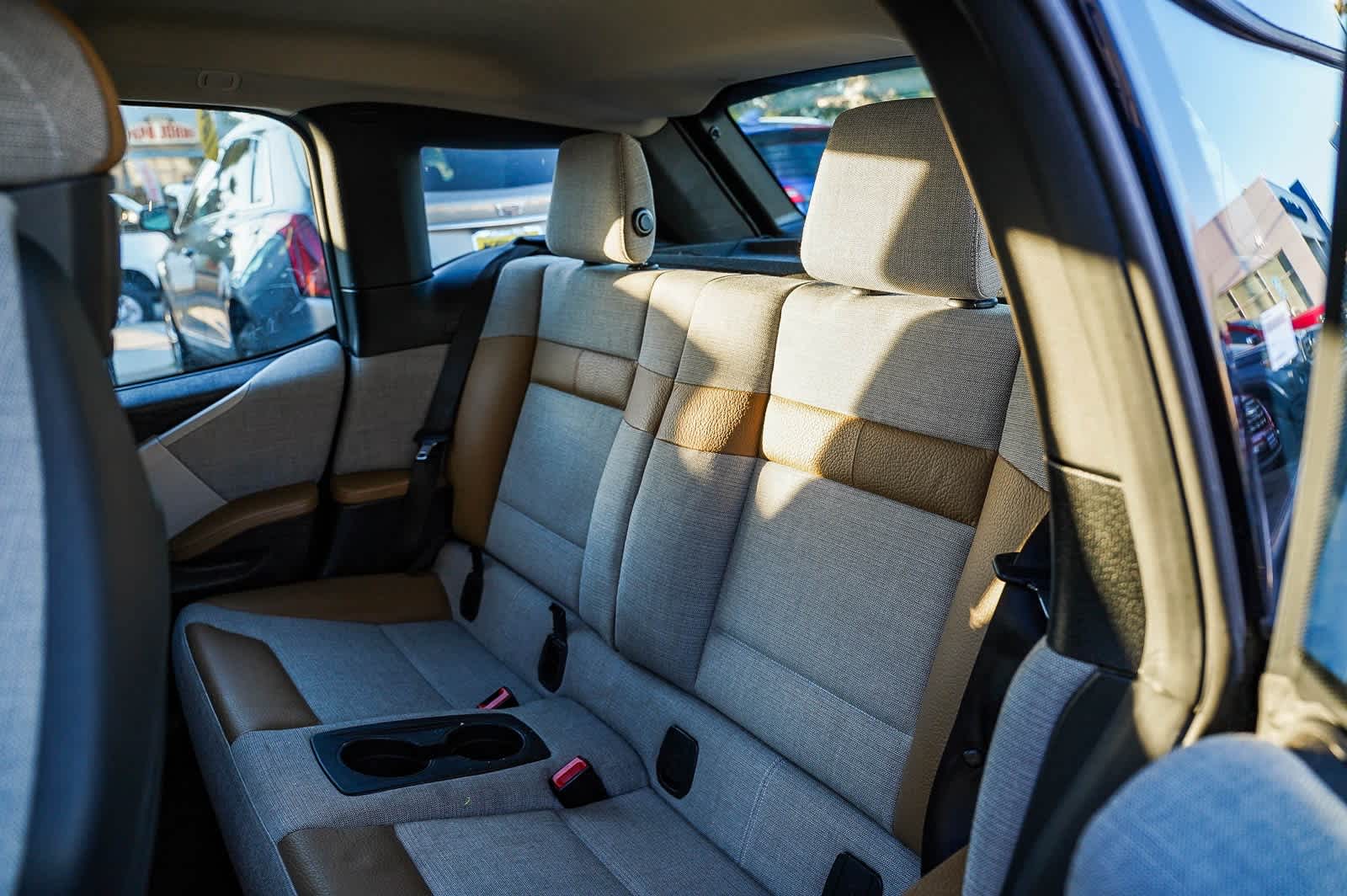 Thumbnail: 2015 BMW i3 - 18