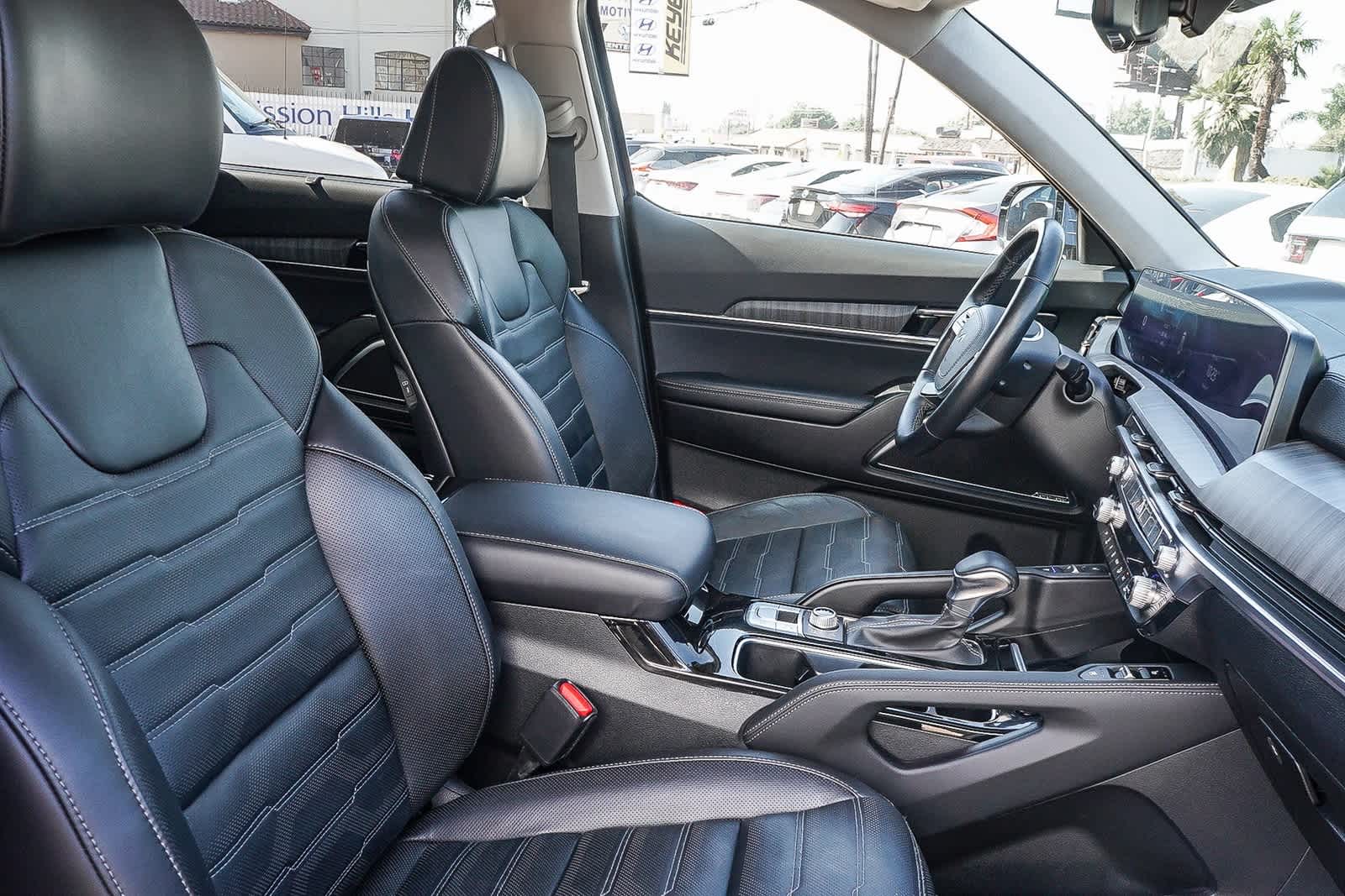 Thumbnail: 2024 Kia Telluride - 25