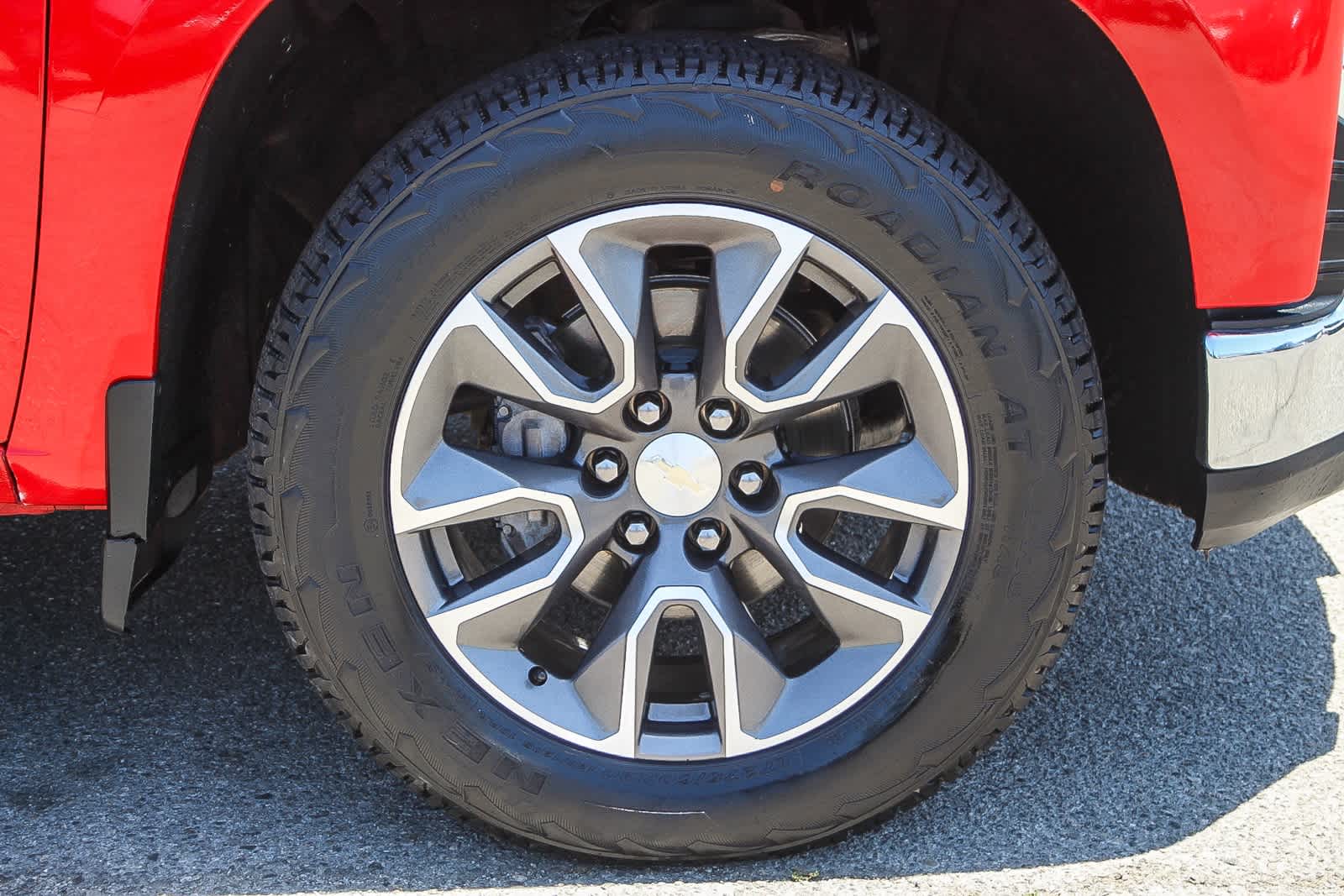 Thumbnail: 2020 Chevrolet Silverado 1500 - 9