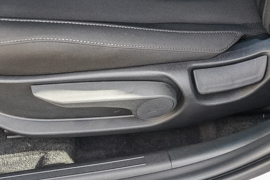 Thumbnail: 2025 Hyundai Elantra - 25