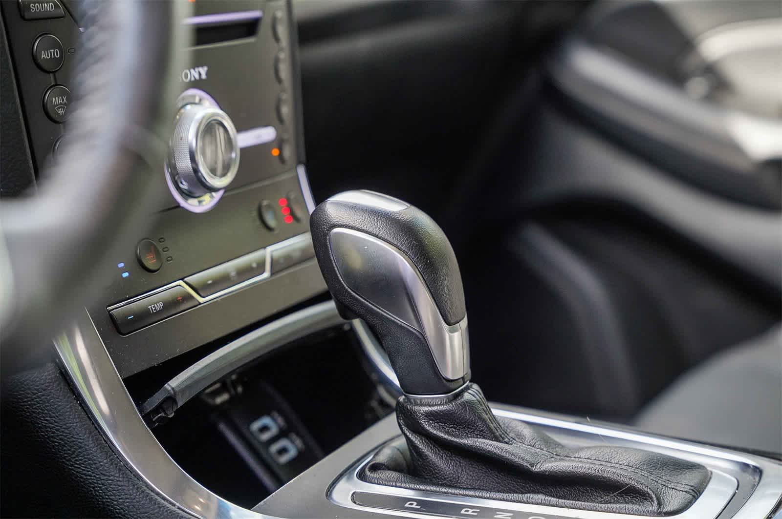 Thumbnail: 2018 Ford Edge - 15