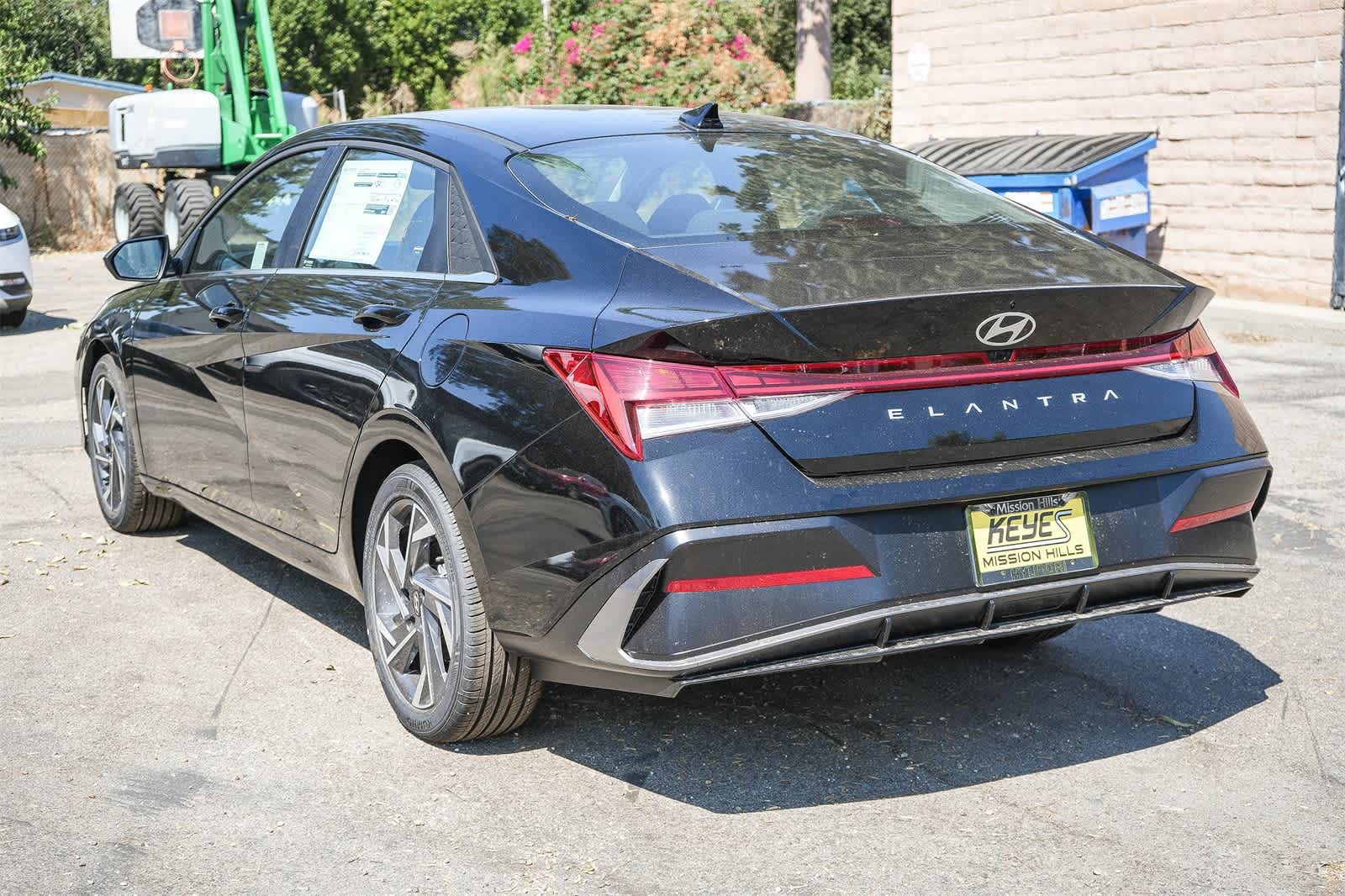 Thumbnail: 2025 Hyundai Elantra - 2