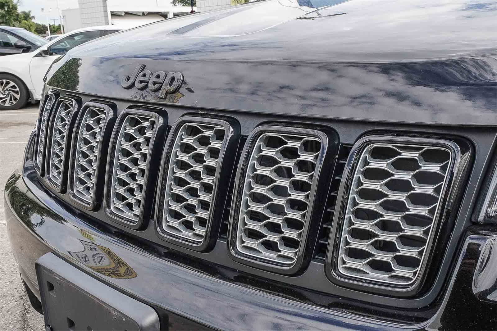 Thumbnail: 2020 Jeep Grand Cherokee - 11