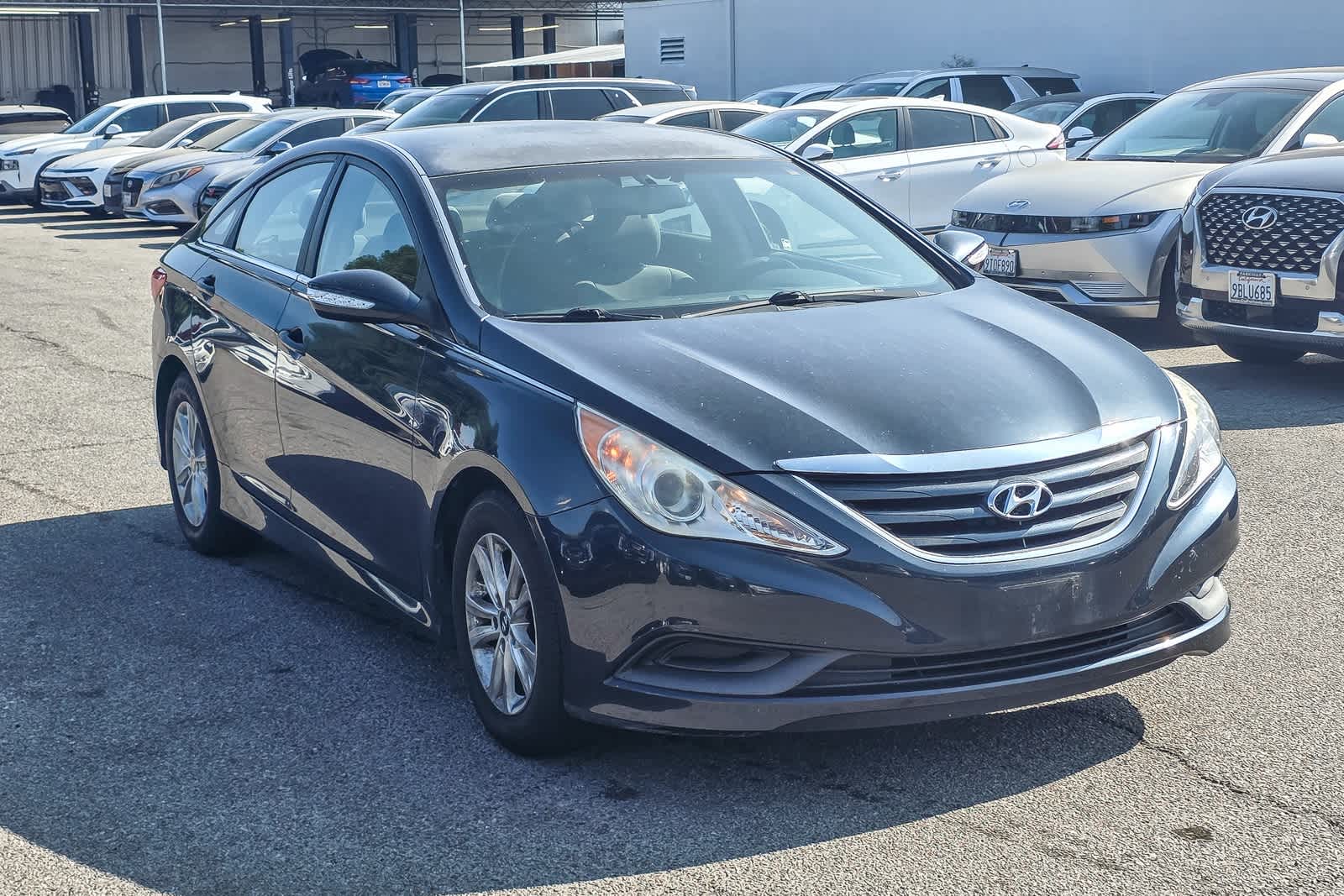 Thumbnail: 2014 Hyundai Sonata - 3