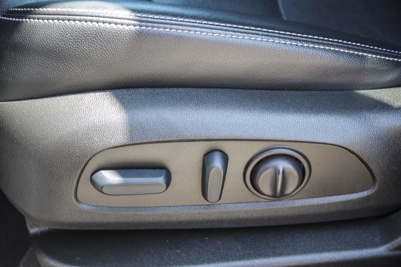 Thumbnail: 2022 GMC Terrain - 22