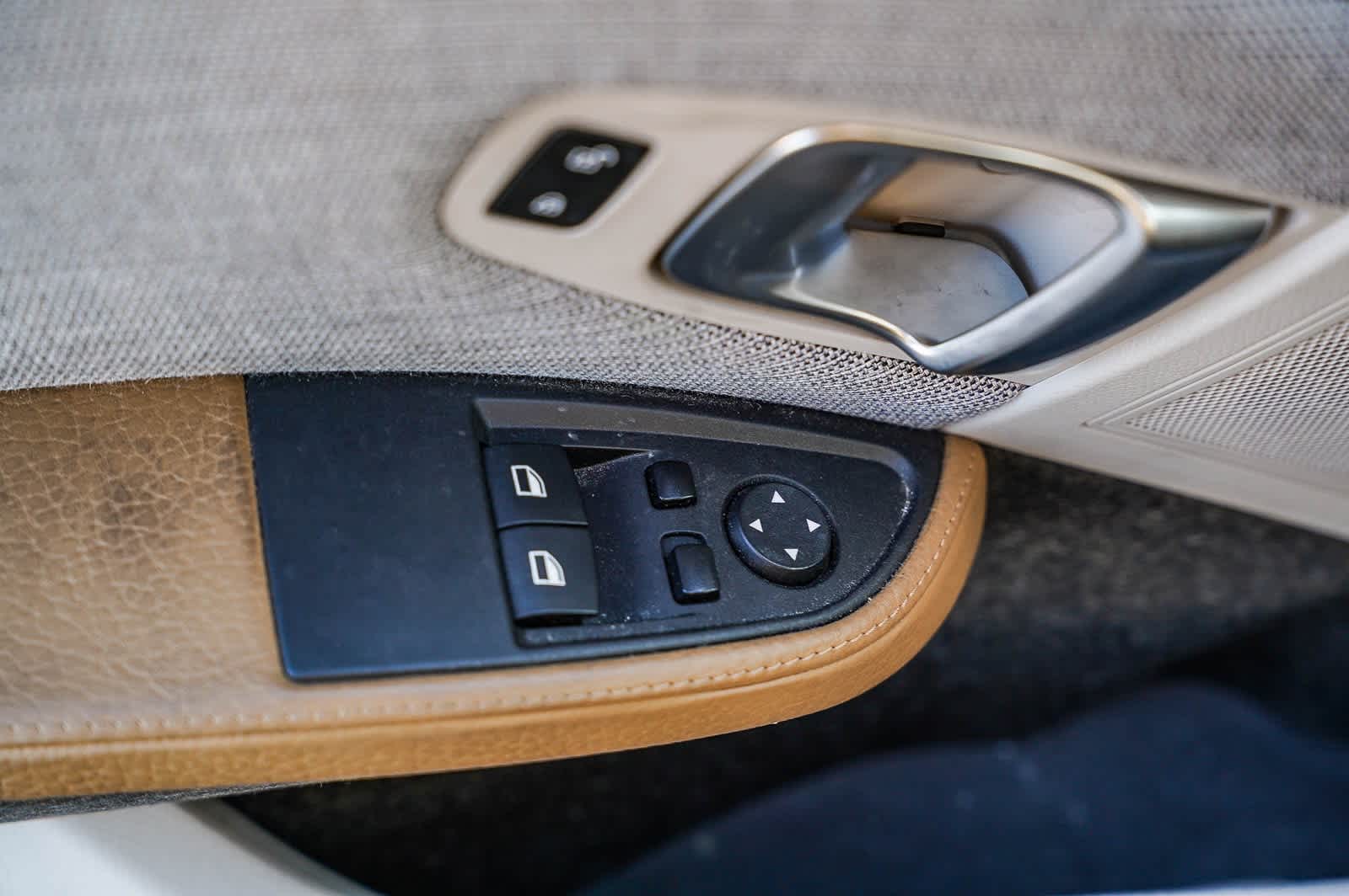 Thumbnail: 2015 BMW i3 - 19