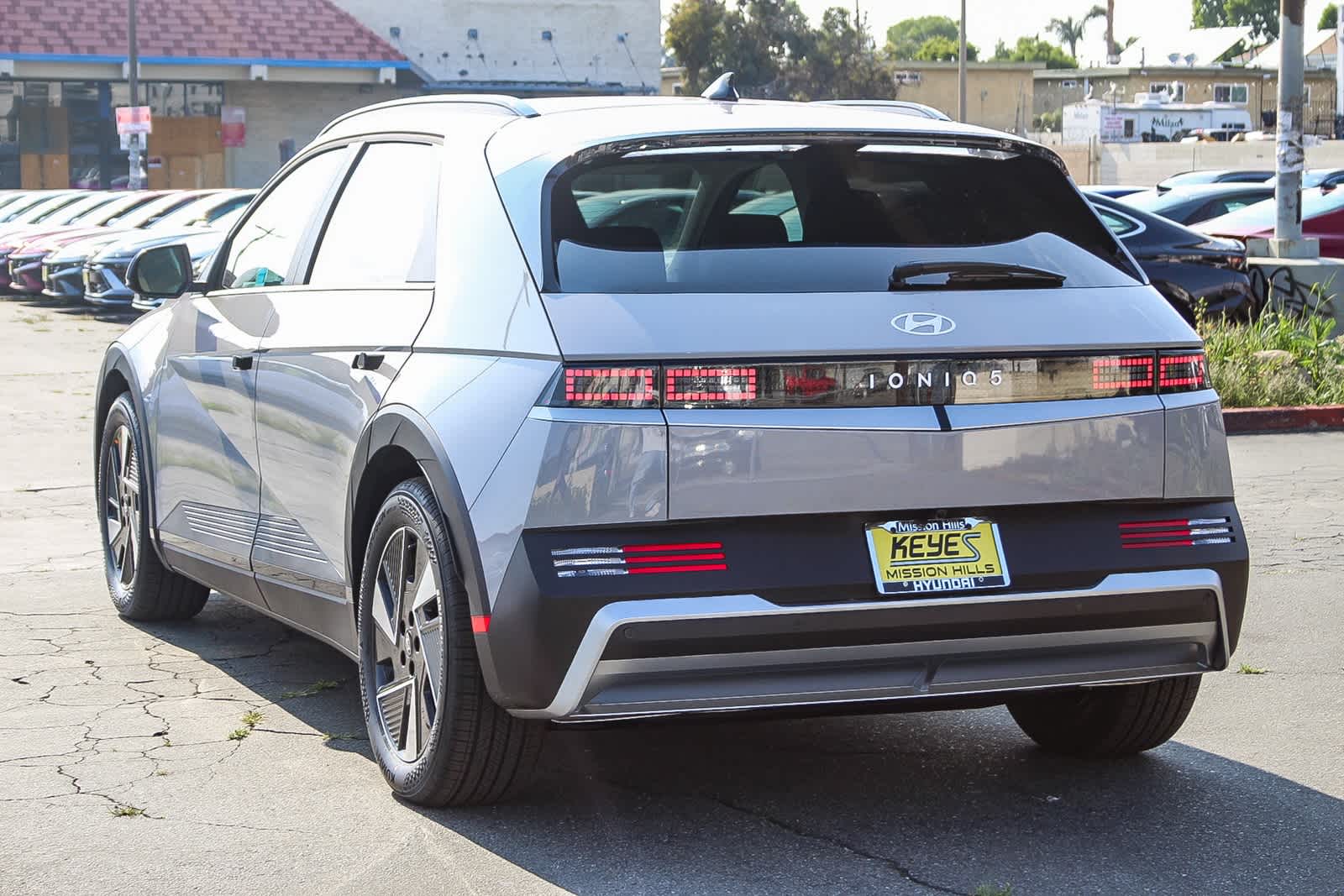 2025 Hyundai Ioniq 5 SEL 6