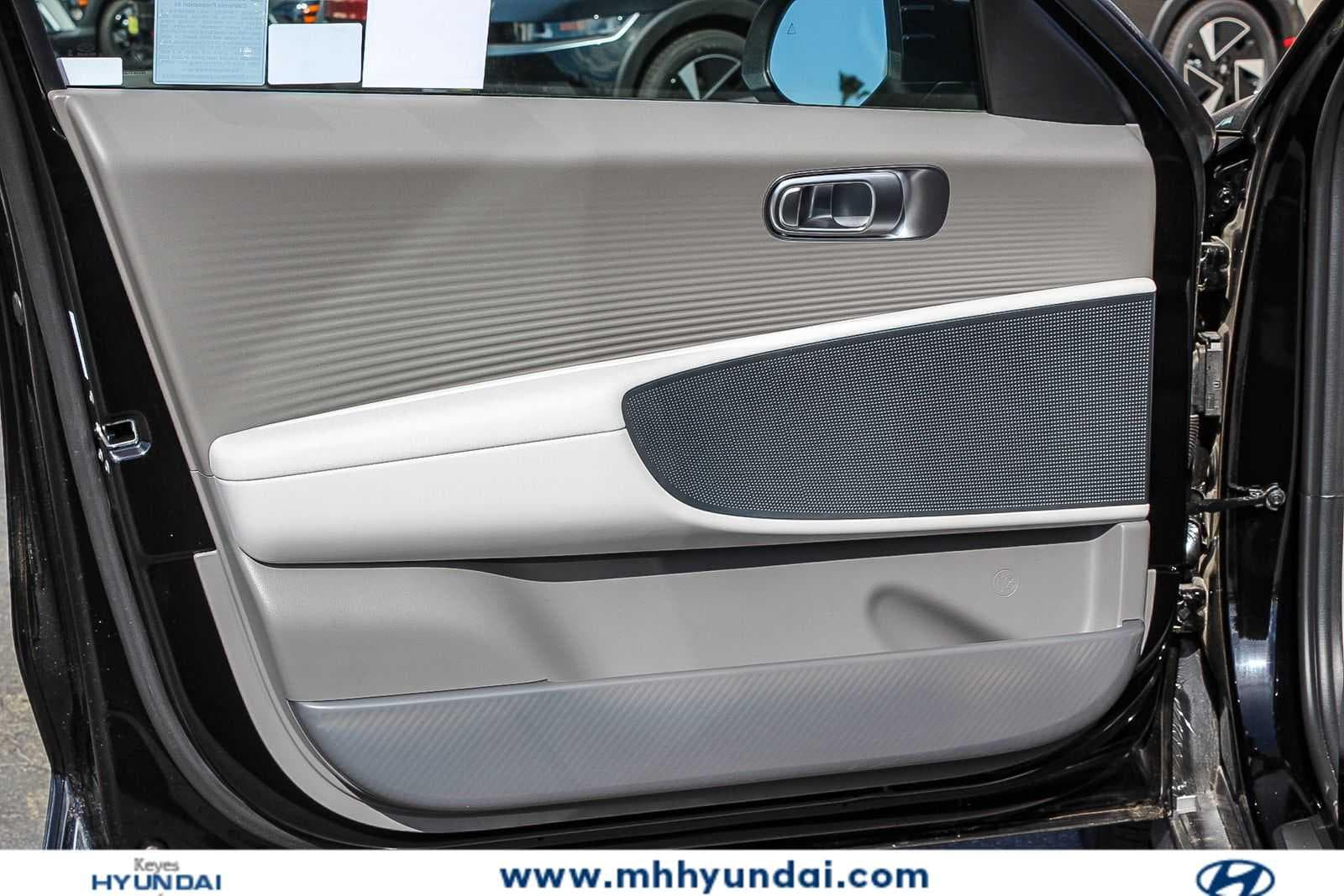 Thumbnail: 2025 Hyundai Ioniq 6 - 23