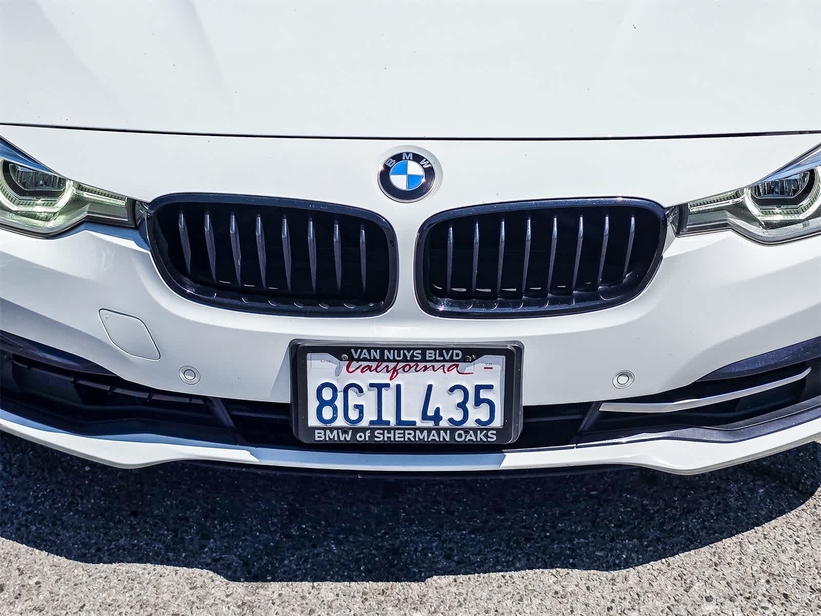 Thumbnail: 2018 BMW 3 Series - 10