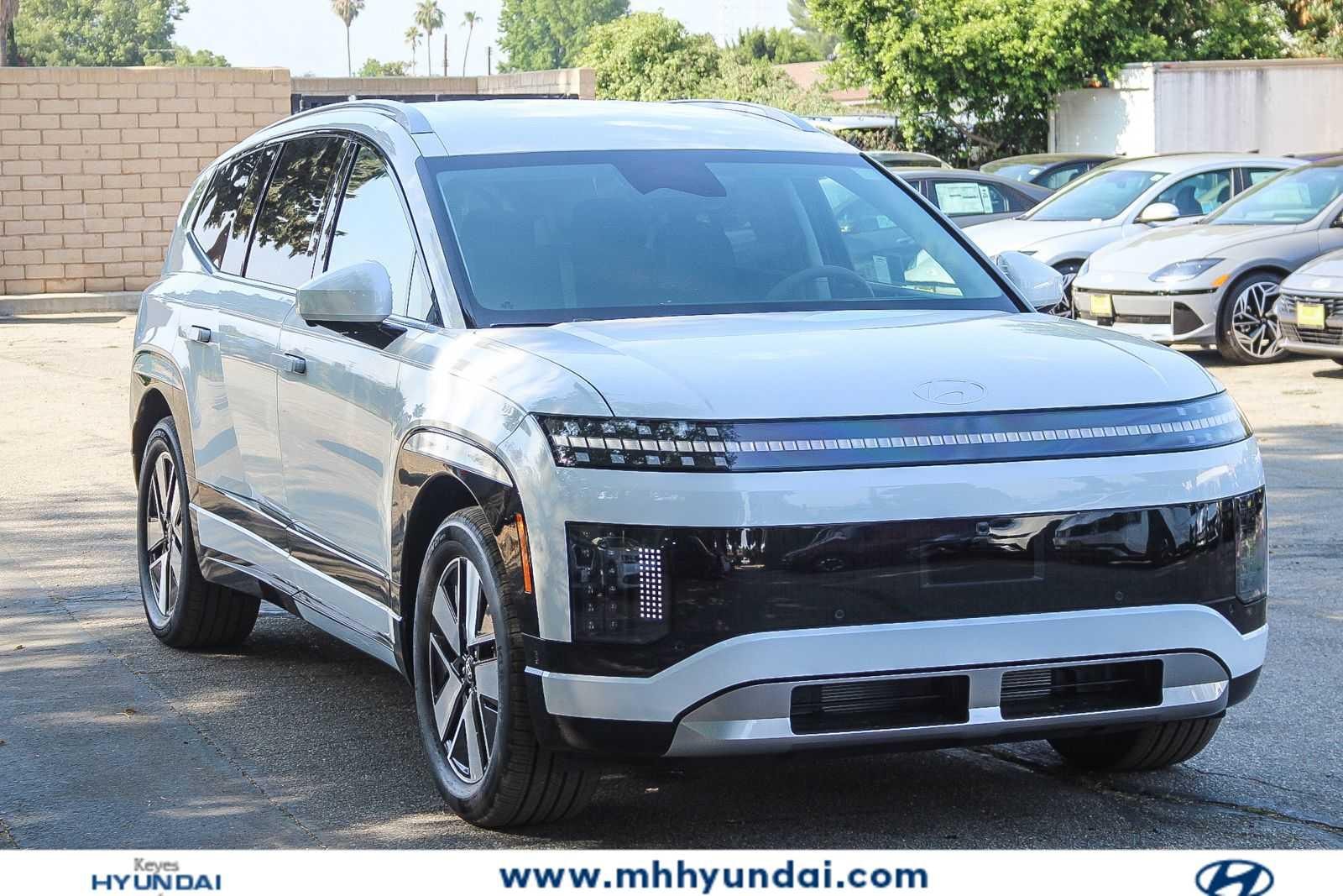 Thumbnail: 2026 Hyundai Ioniq - 3