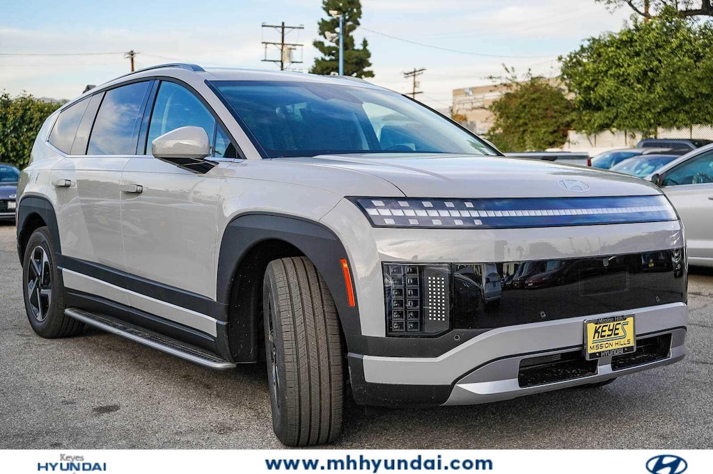 New 2026 Hyundai IONIQ 9 SE SUV