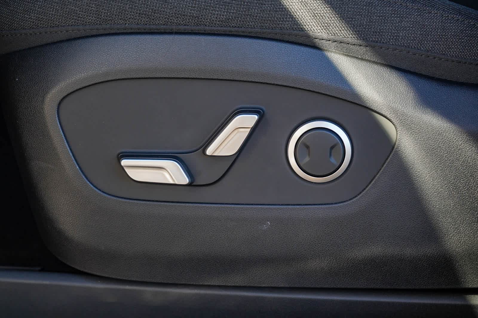 Thumbnail: 2026 Hyundai Ioniq - 24